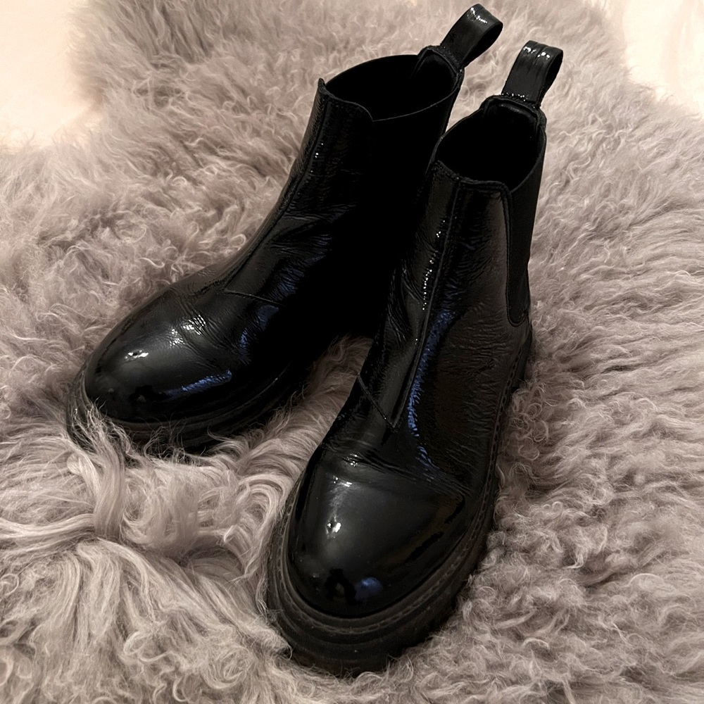 SISTER ¥ SOEUR - PIPPA - BLACK Patent Leather boots made in Portugal.